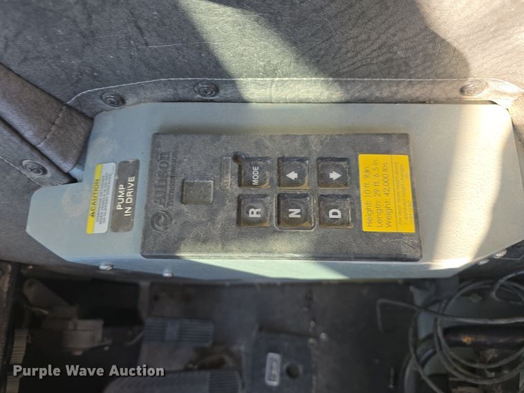 image for item DQ5286 2006 Pierce Arrow XT pumper fire truck