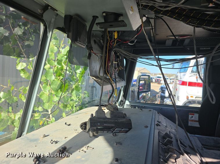 image for item DQ5286 2006 Pierce Arrow XT pumper fire truck