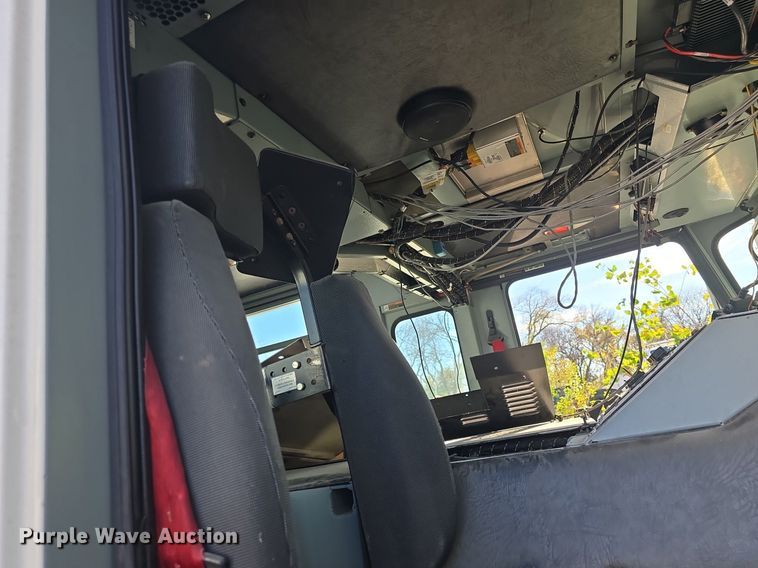 image for item DQ5286 2006 Pierce Arrow XT pumper fire truck