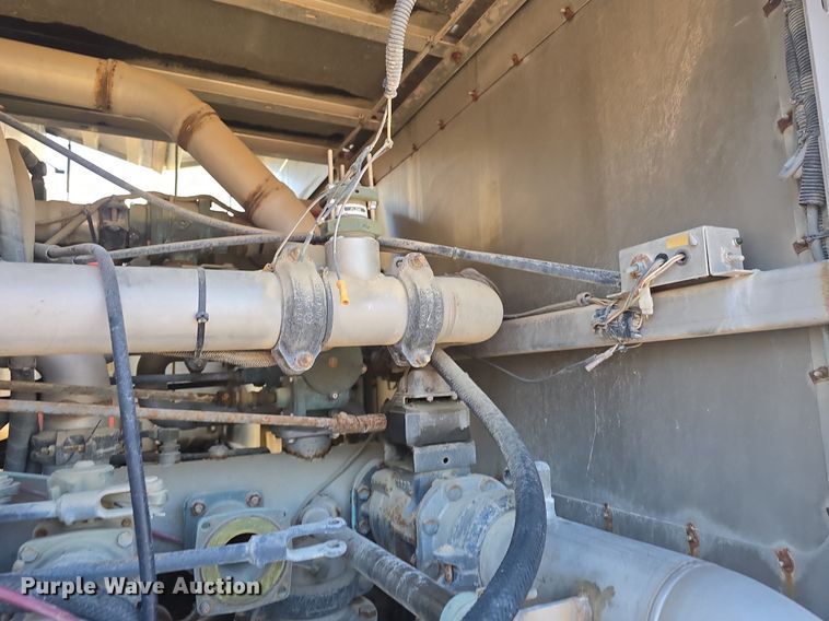 image for item DQ5286 2006 Pierce Arrow XT pumper fire truck