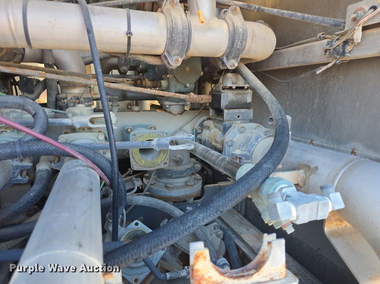 image for item DQ5286 2006 Pierce Arrow XT pumper fire truck