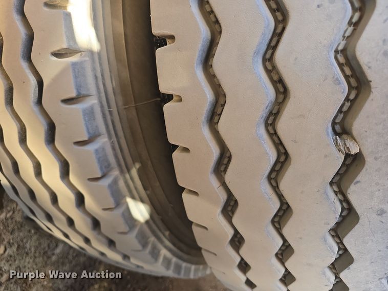 image for item DQ5286 2006 Pierce Arrow XT pumper fire truck