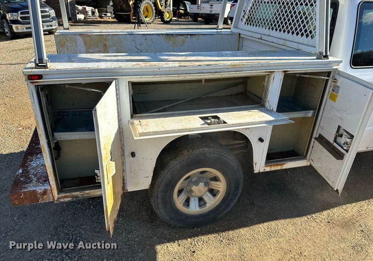 image for item DR2763 2008 Ford Ranger R15S SuperCab utility bed pickup truck