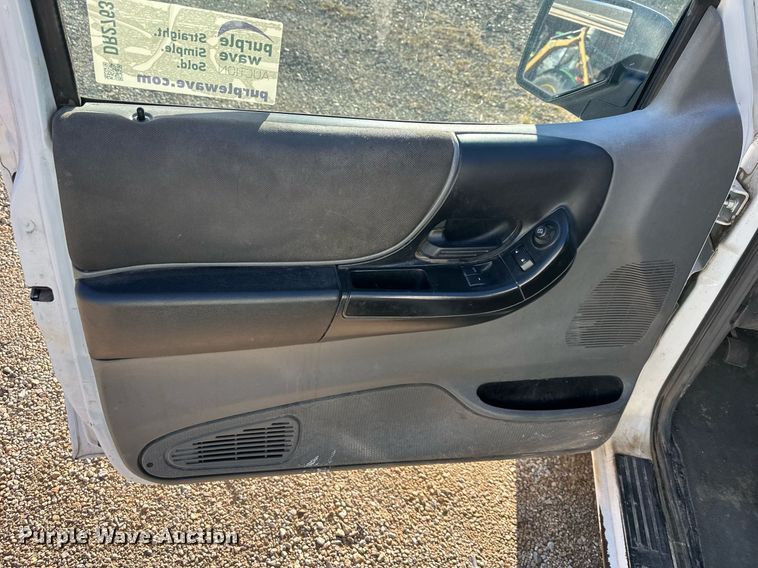 image for item DR2763 2008 Ford Ranger R15S SuperCab utility bed pickup truck