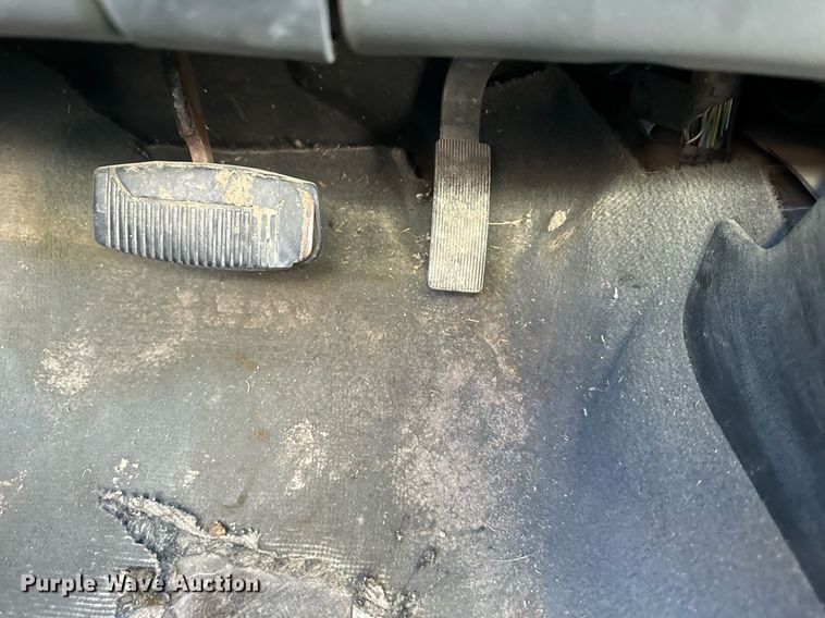 image for item DR2763 2008 Ford Ranger R15S SuperCab utility bed pickup truck