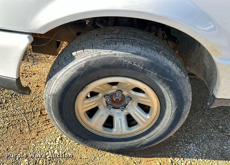 image for item DR2763 2008 Ford Ranger R15S SuperCab utility bed pickup truck