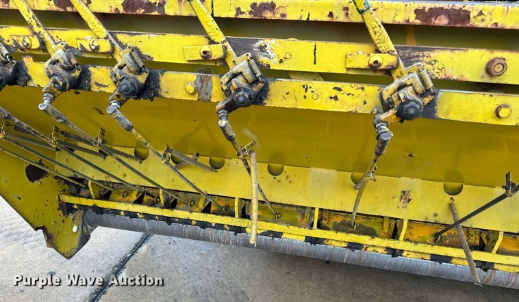 image for item DT2118 Etnyer  chip spreader