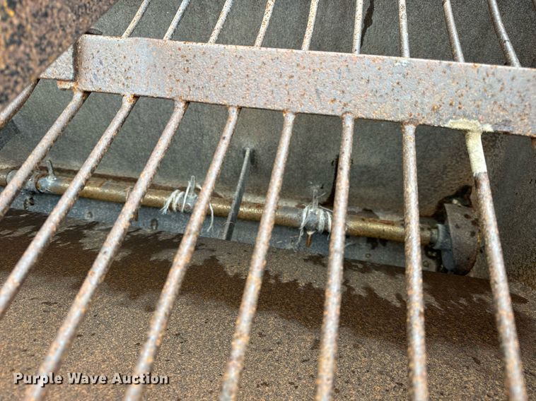 image for item DT2118 Etnyer  chip spreader