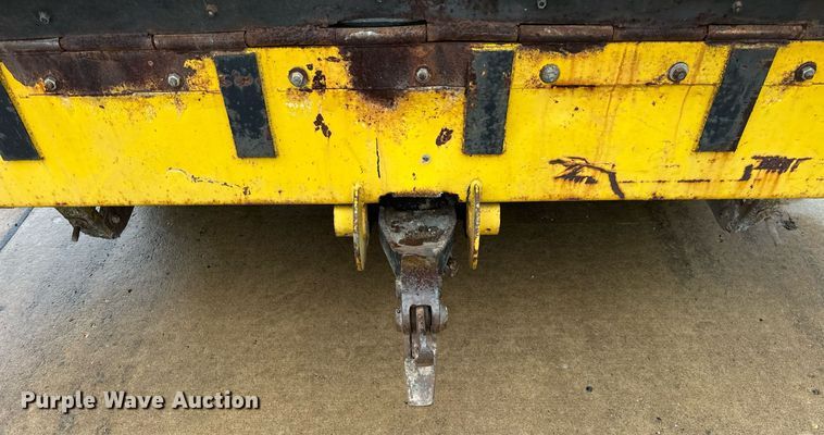 image for item DT2118 Etnyer  chip spreader