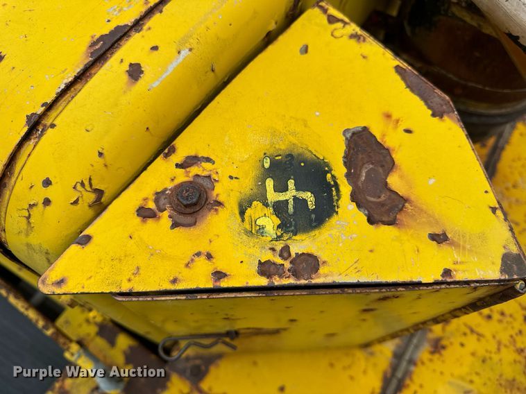 image for item DT2118 Etnyer  chip spreader