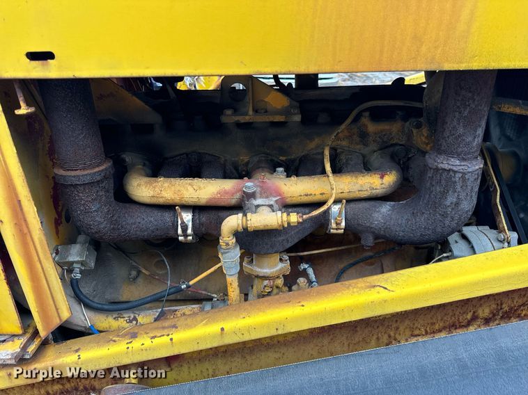 image for item DT2118 Etnyer  chip spreader