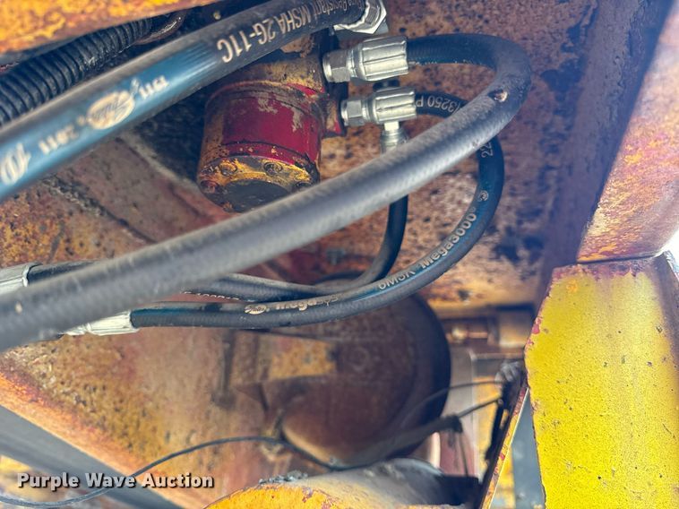 image for item DT2118 Etnyer  chip spreader