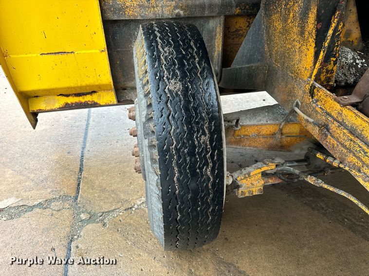 image for item DT2118 Etnyer  chip spreader