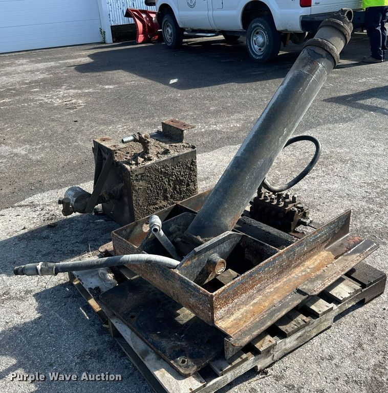 image for item DT2122 Dump bed hoist 