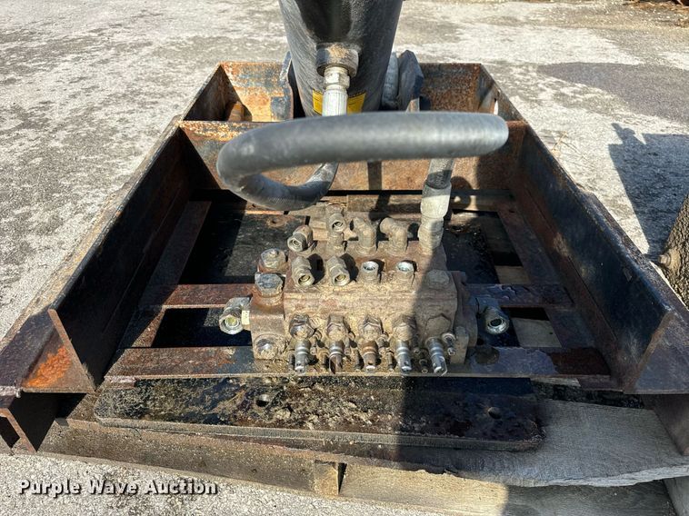 image for item DT2122 Dump bed hoist 