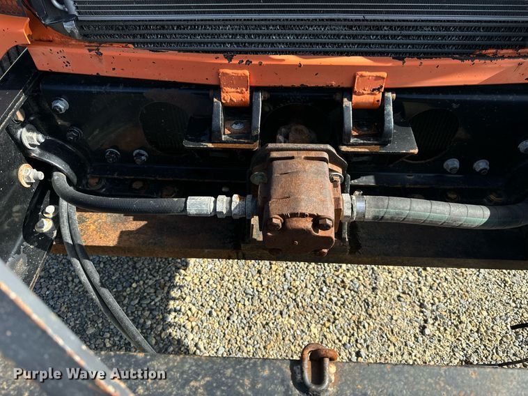 image for item DT2123 2009 Sterling L9500 truck cab and chassis