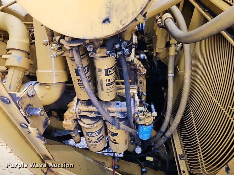 image for item DT7541 1995 Caterpillar 990 dozer