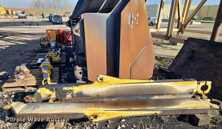 image for item DT7541 1995 Caterpillar 990 dozer