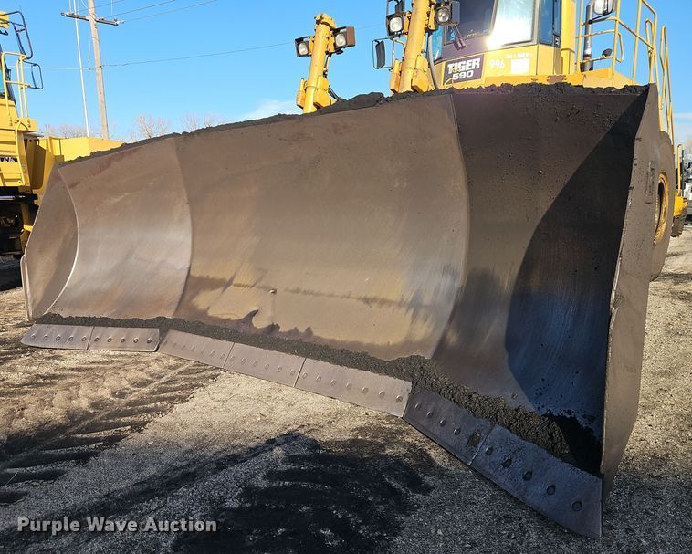 image for item DT7542 1995 Caterpillar 990 dozer