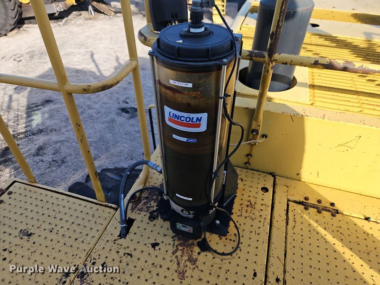 image for item DT7542 1995 Caterpillar 990 dozer