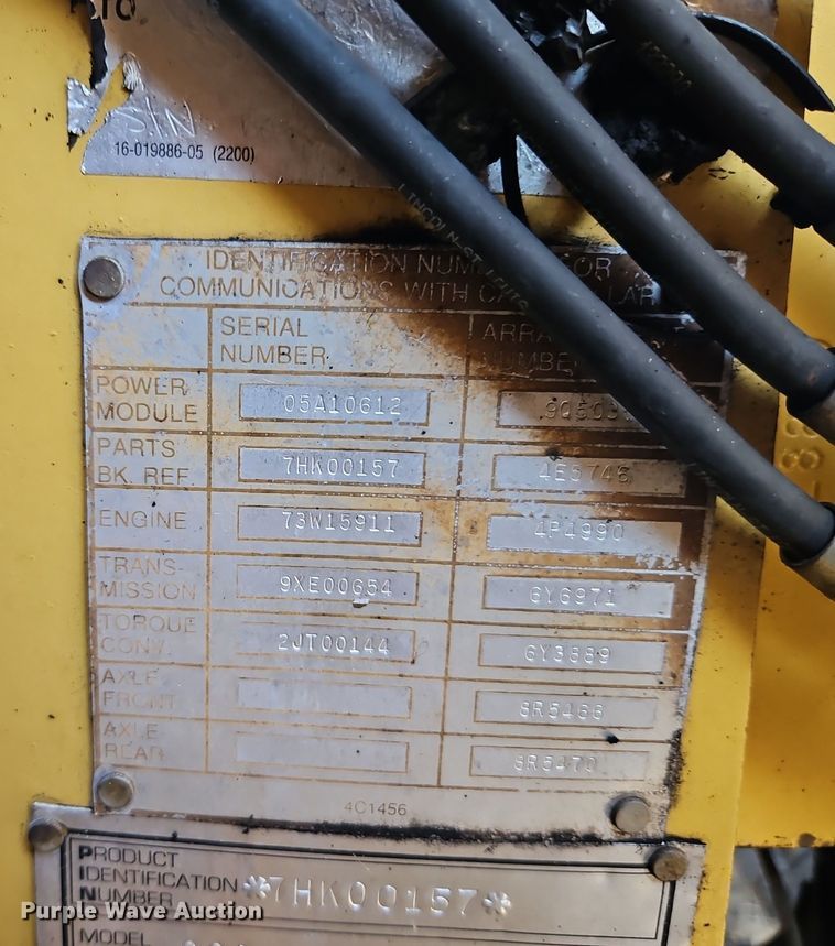 image for item DT7542 1995 Caterpillar 990 dozer