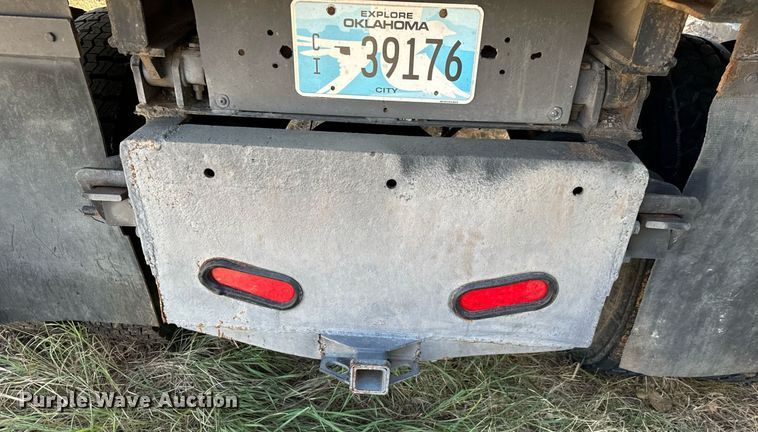 image for item DU3030 2007 International  4400 dump truck