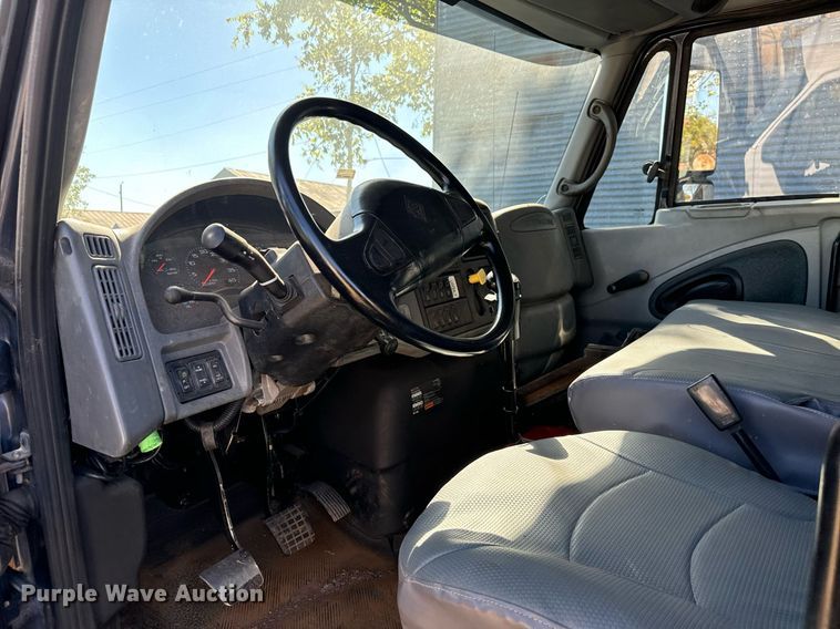 image for item DU3030 2007 International  4400 dump truck