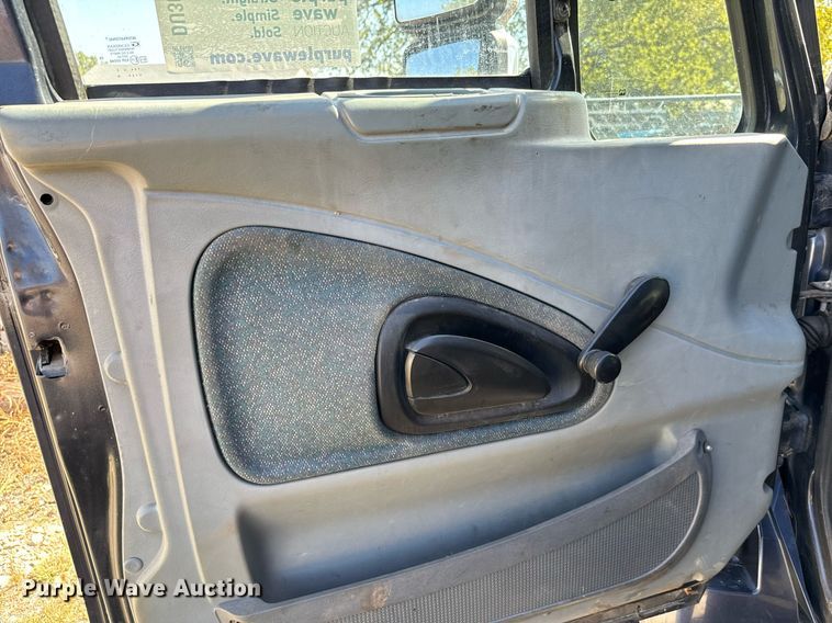 image for item DU3030 2007 International  4400 dump truck