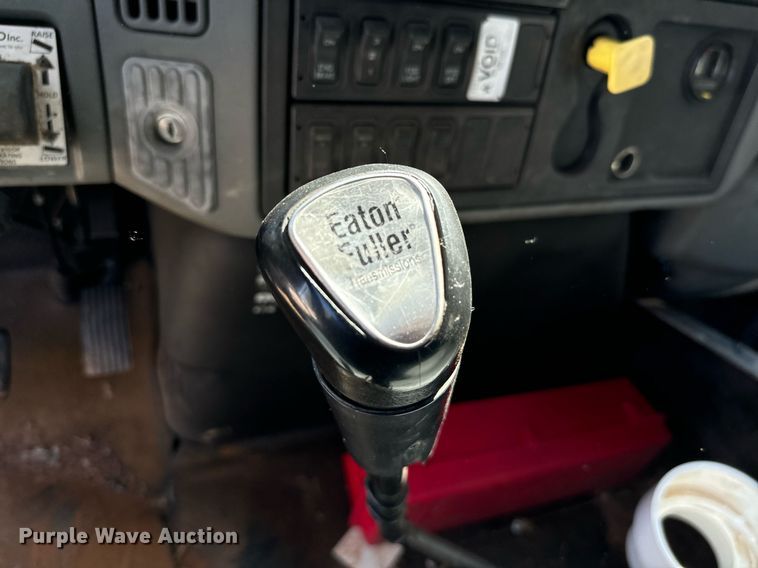 image for item DU3030 2007 International  4400 dump truck