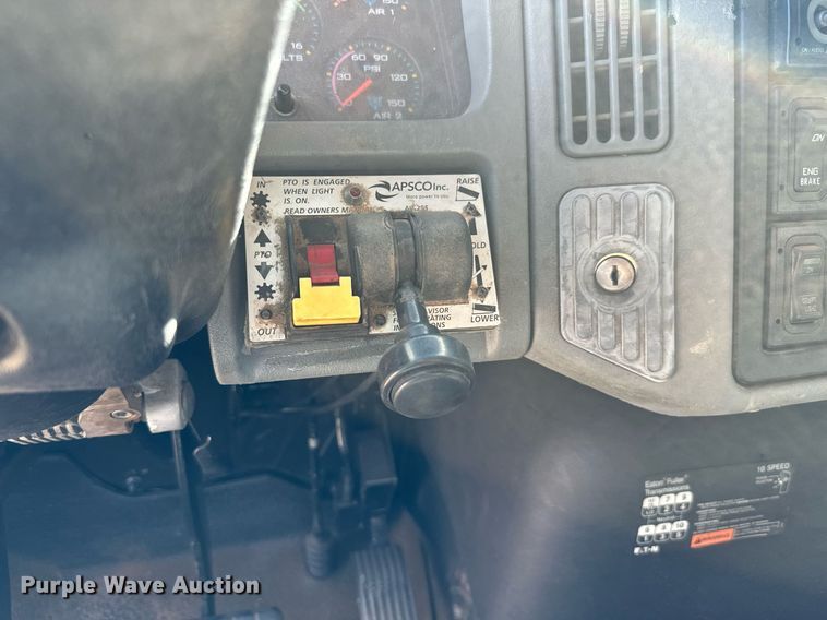 image for item DU3030 2007 International  4400 dump truck