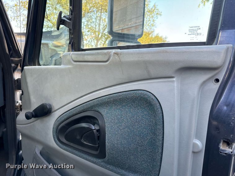 image for item DU3030 2007 International  4400 dump truck