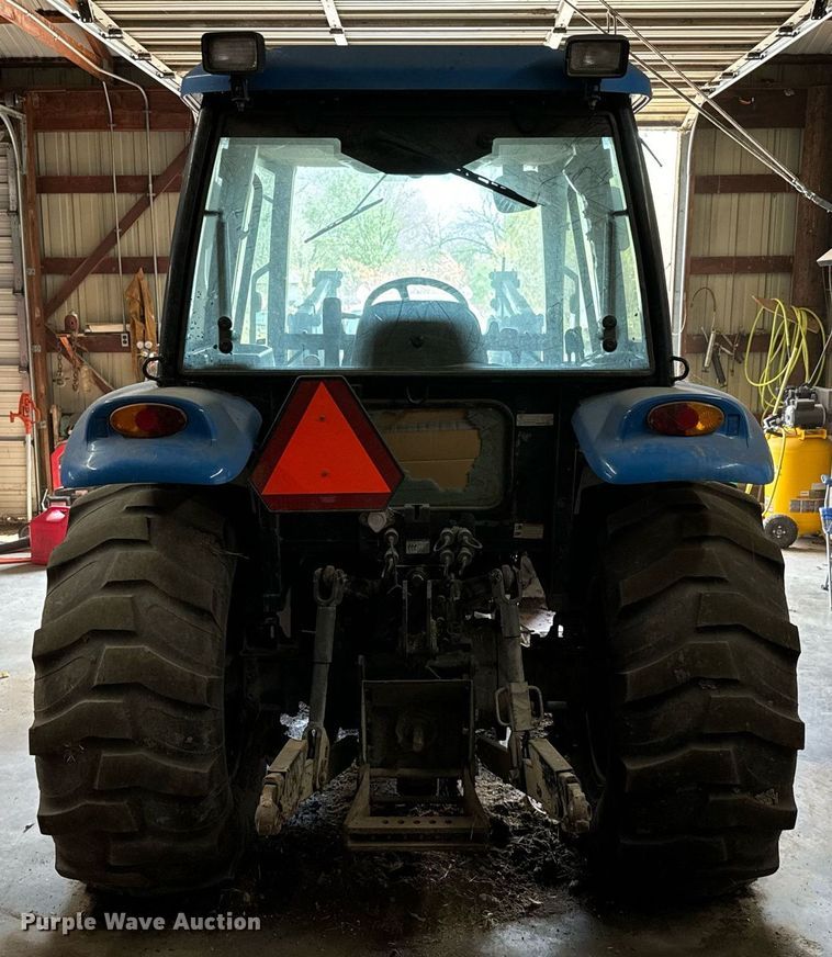 image for item DU9539 2009 LS P7010C MFWD tractor