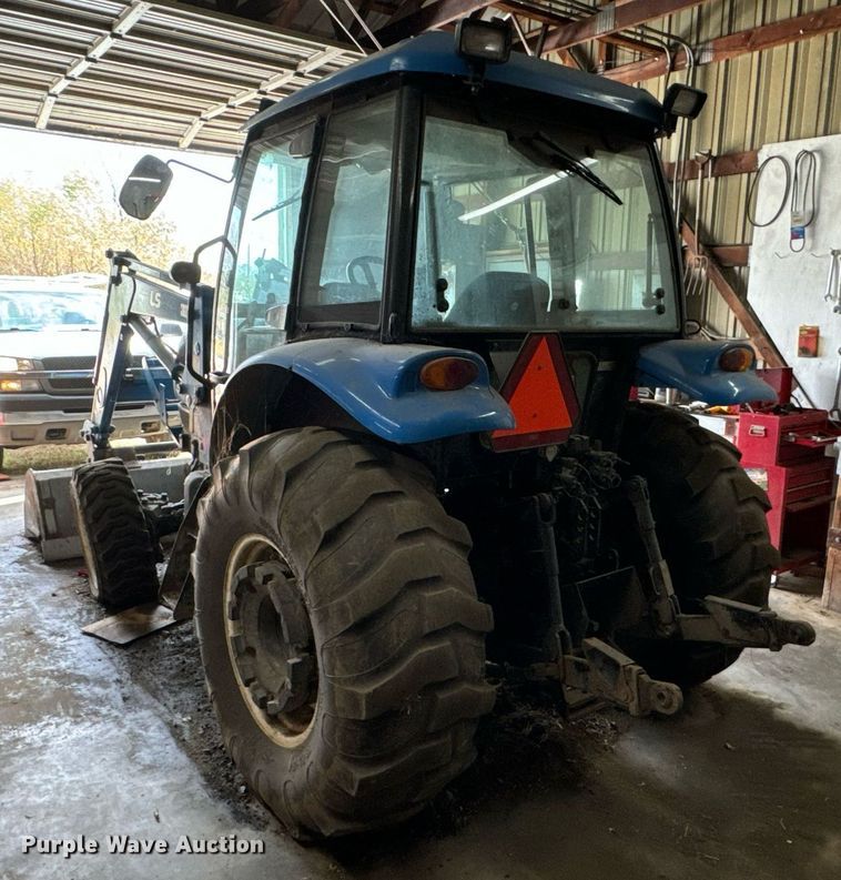 image for item DU9539 2009 LS P7010C MFWD tractor