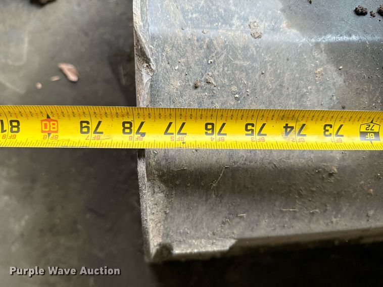 image for item DU9539 2009 LS P7010C MFWD tractor