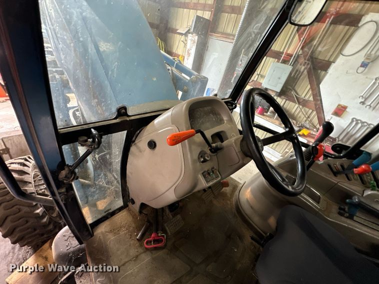 image for item DU9539 2009 LS P7010C MFWD tractor