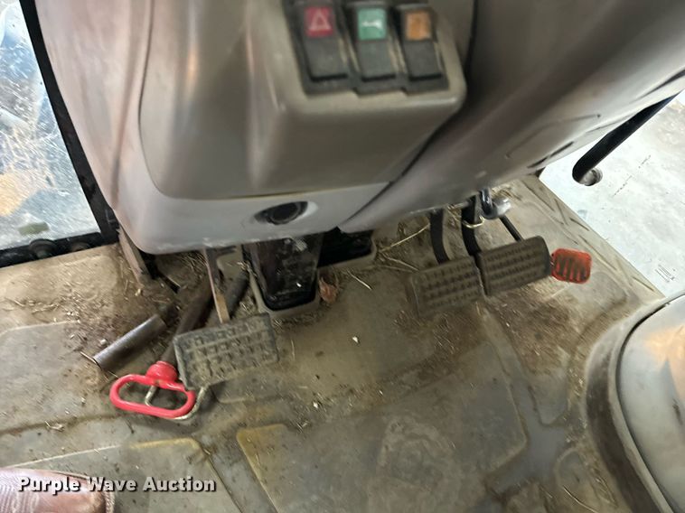 image for item DU9539 2009 LS P7010C MFWD tractor