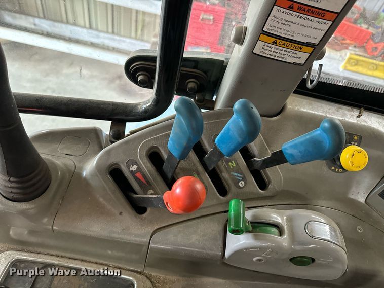 image for item DU9539 2009 LS P7010C MFWD tractor