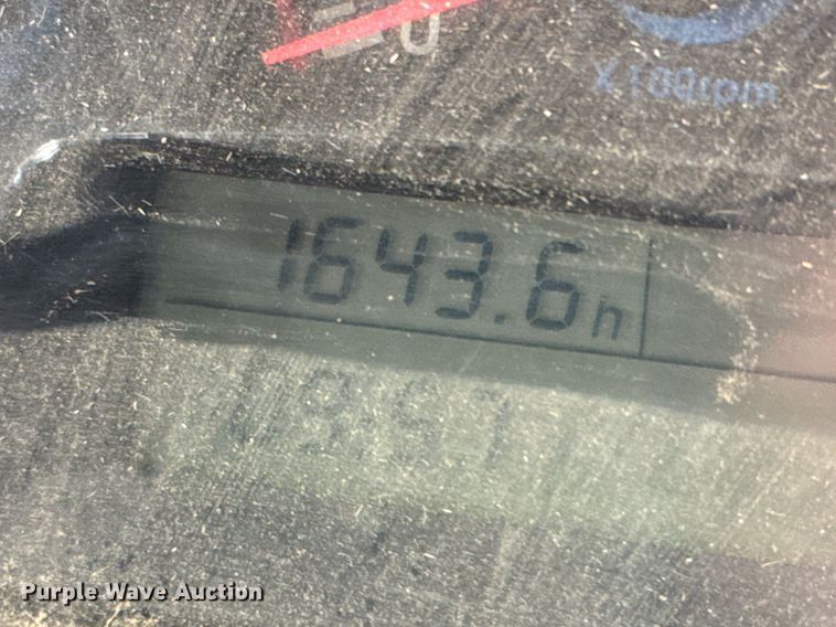 image for item DU9539 2009 LS P7010C MFWD tractor