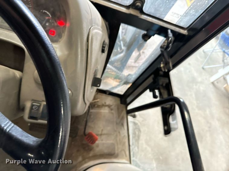 image for item DU9539 2009 LS P7010C MFWD tractor