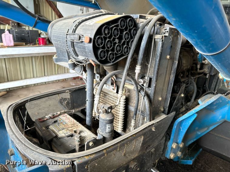 image for item DU9539 2009 LS P7010C MFWD tractor