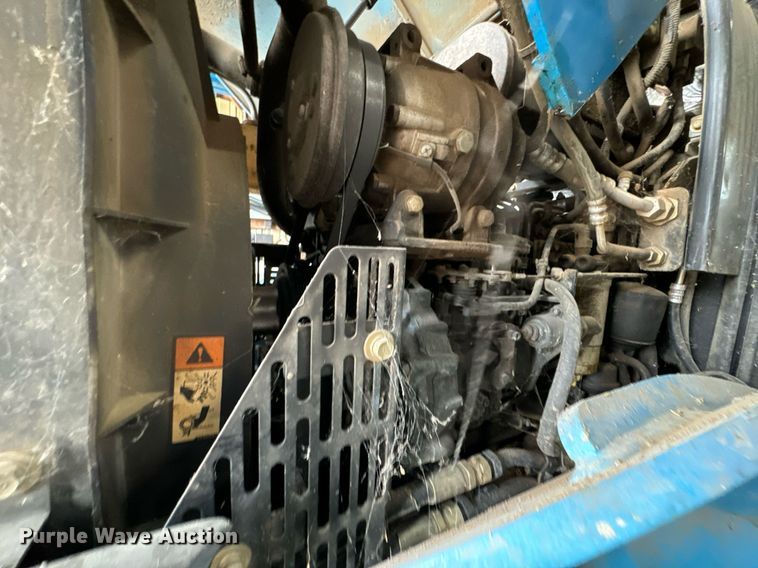 image for item DU9539 2009 LS P7010C MFWD tractor