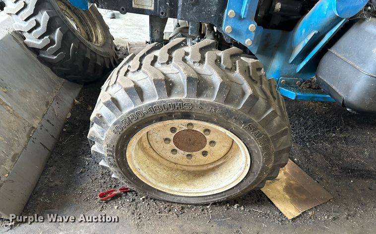 image for item DU9539 2009 LS P7010C MFWD tractor