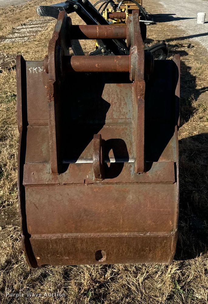 image for item DU9548 CP bucket