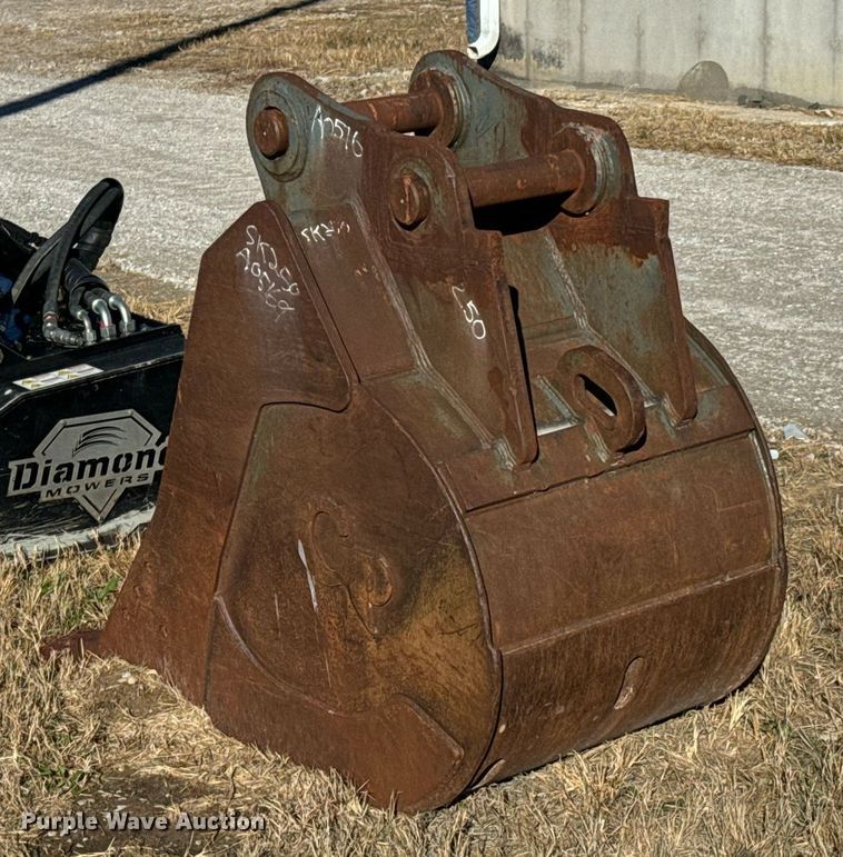 image for item DU9548 CP bucket