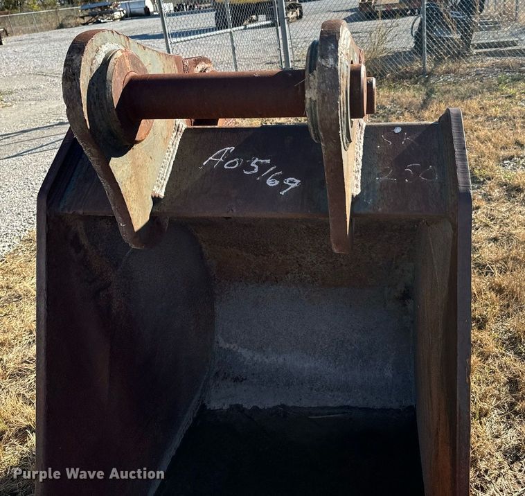 image for item DU9548 CP bucket