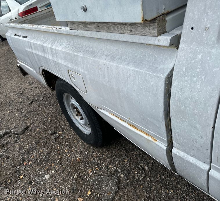 image for item DV2754 1986 Toyota  pickup truck