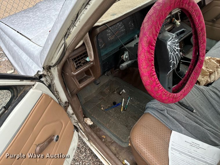 image for item DV2754 1986 Toyota  pickup truck