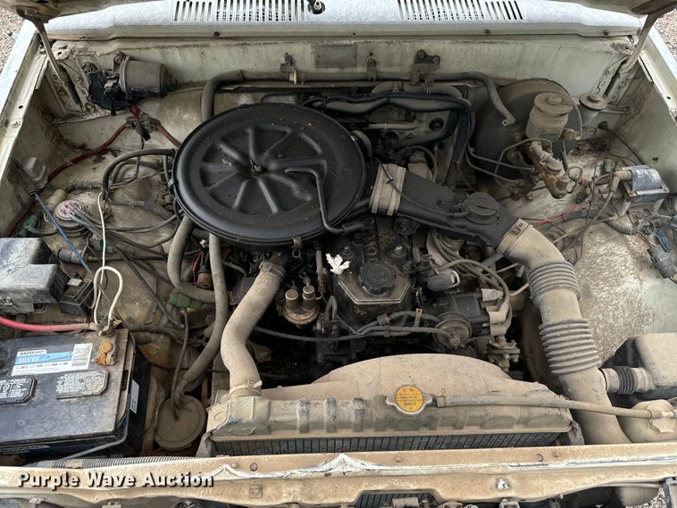 image for item DV2754 1986 Toyota  pickup truck