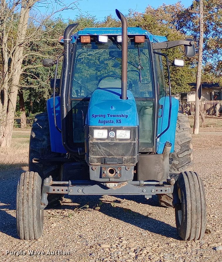 image for item DW0837 New Holland TS90 tractor
