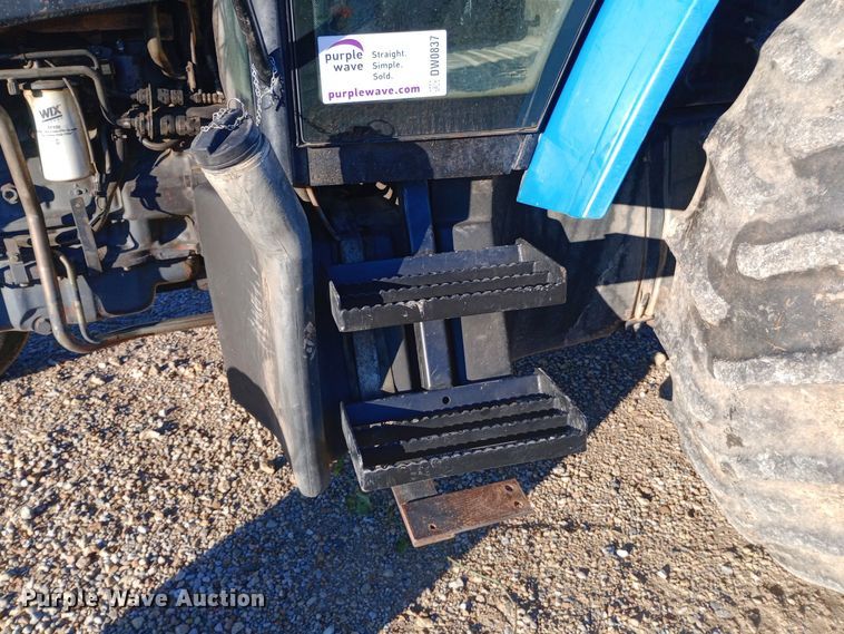image for item DW0837 New Holland TS90 tractor